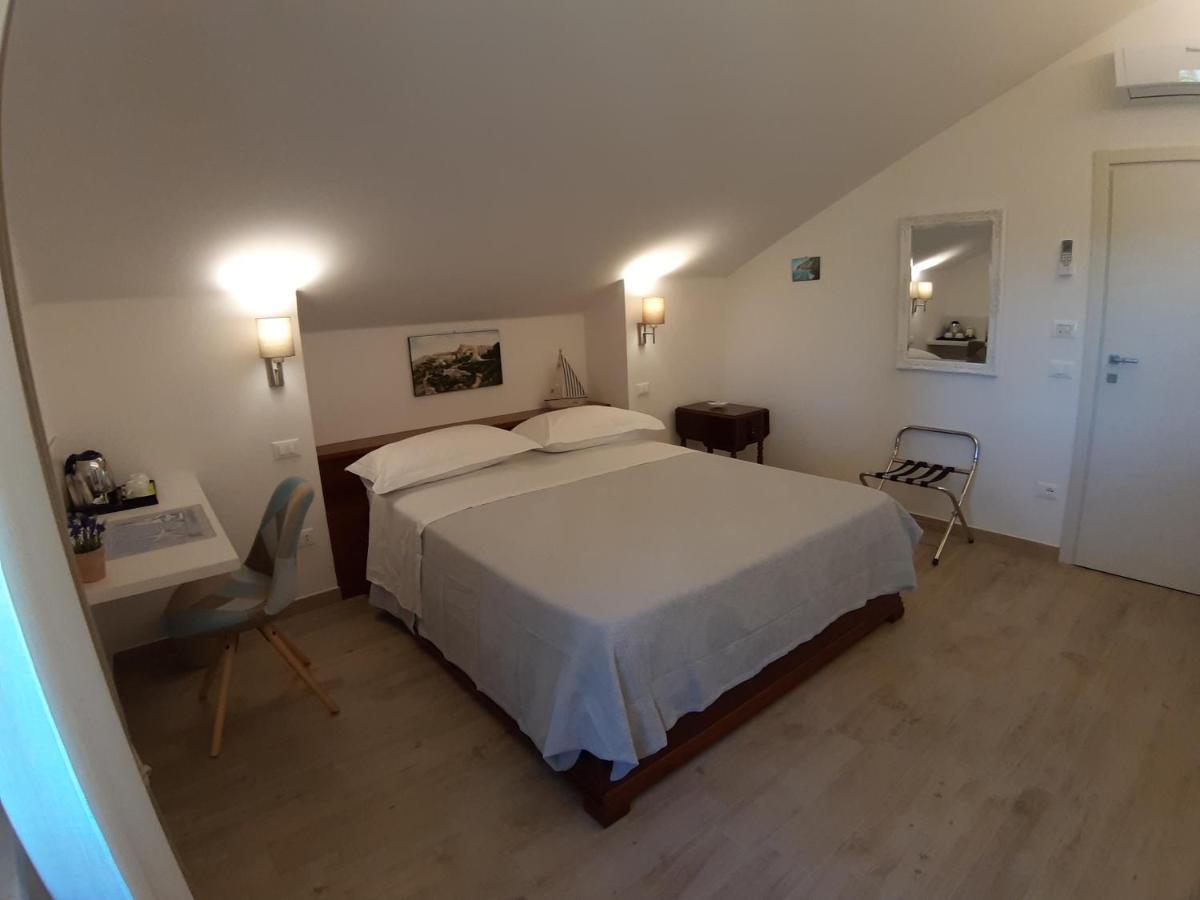 Villa De Ruschi Montacuto ภายนอก รูปภาพ