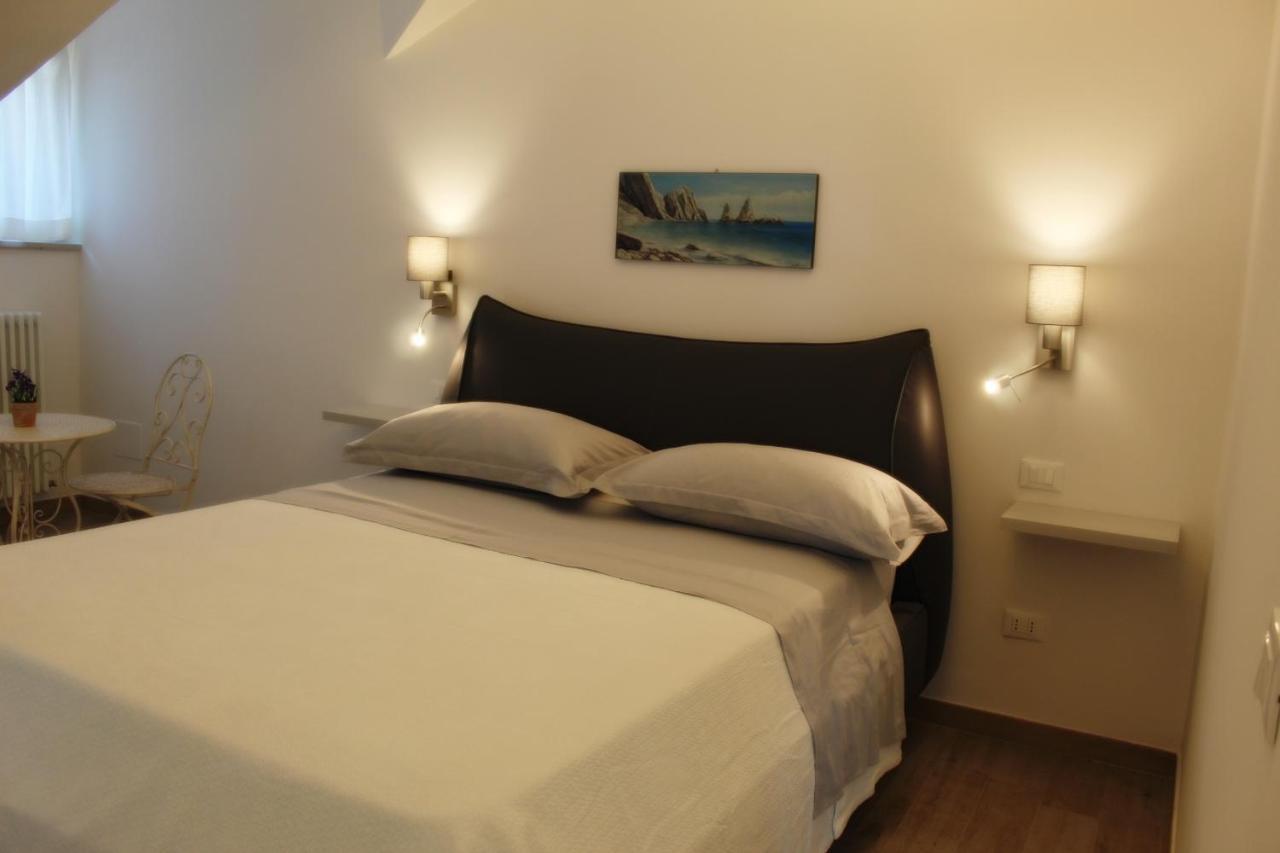 Villa De Ruschi Montacuto ภายนอก รูปภาพ