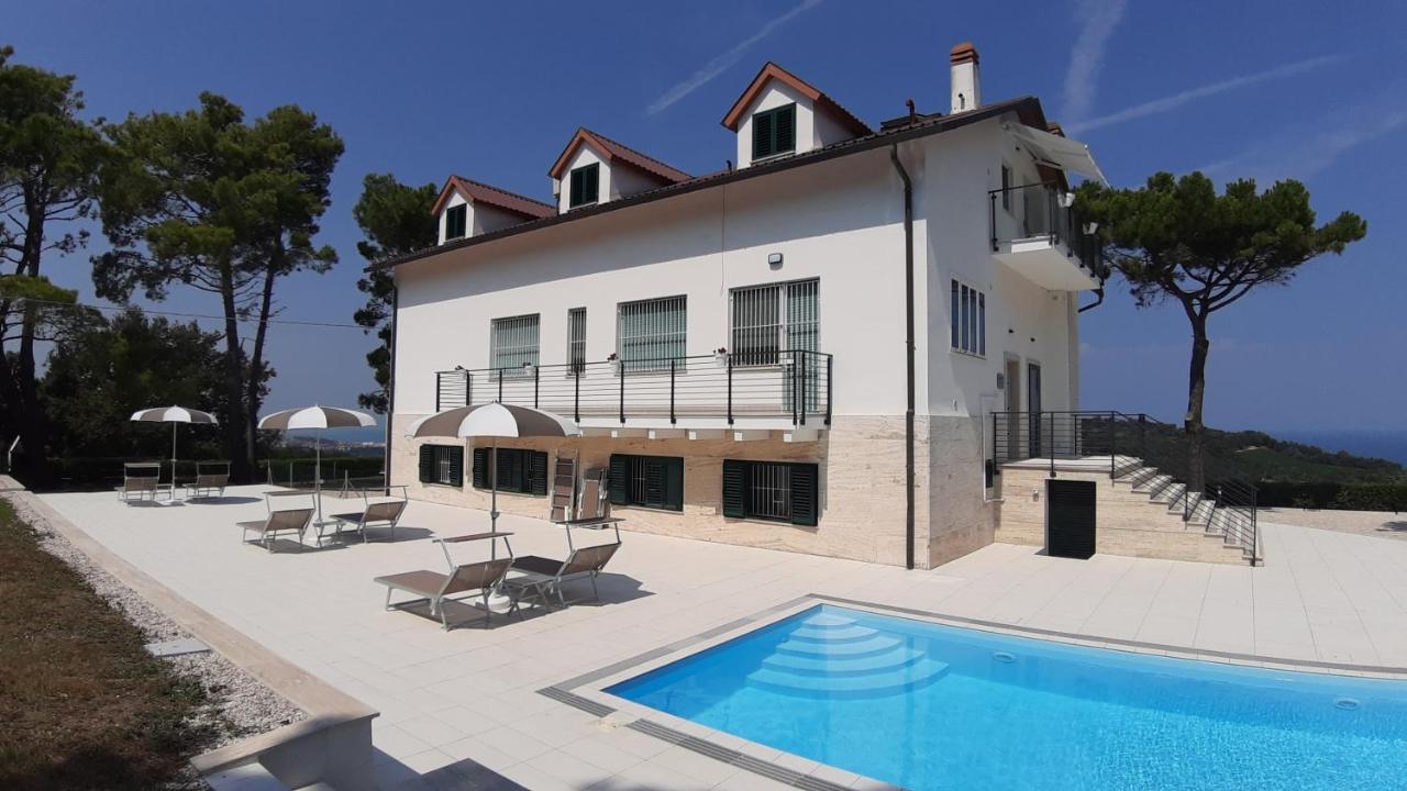 Villa De Ruschi Montacuto ภายนอก รูปภาพ