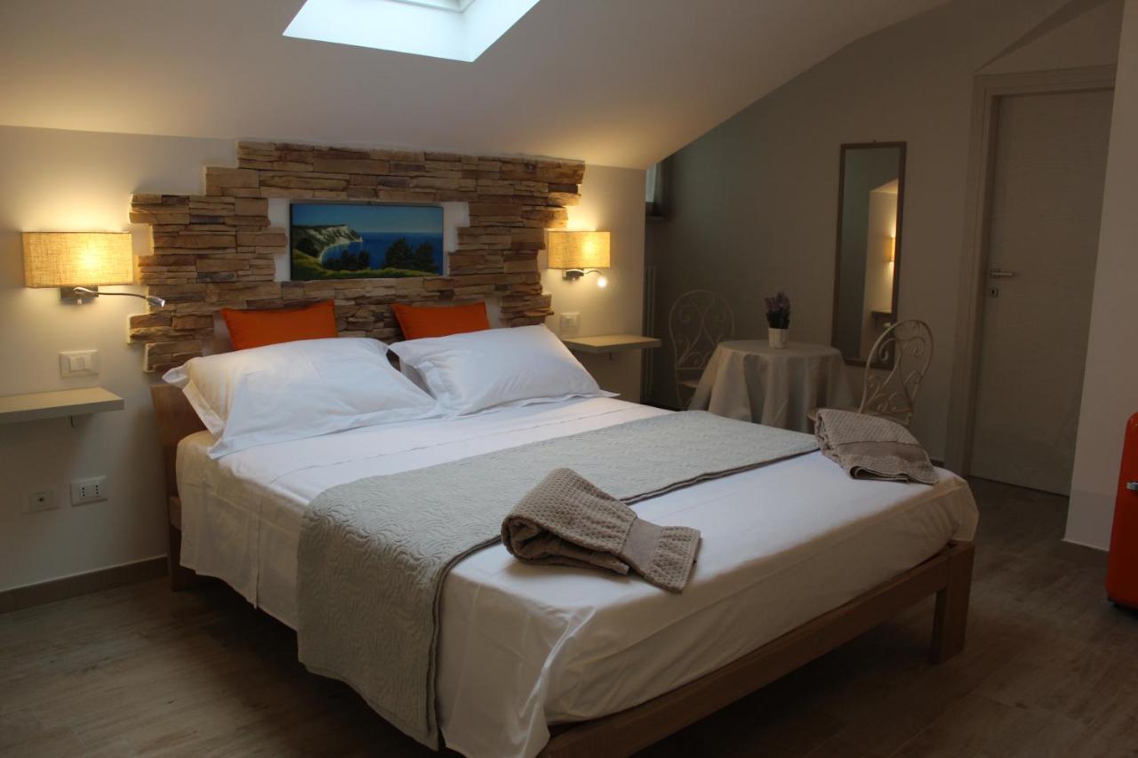 Villa De Ruschi Montacuto ภายนอก รูปภาพ