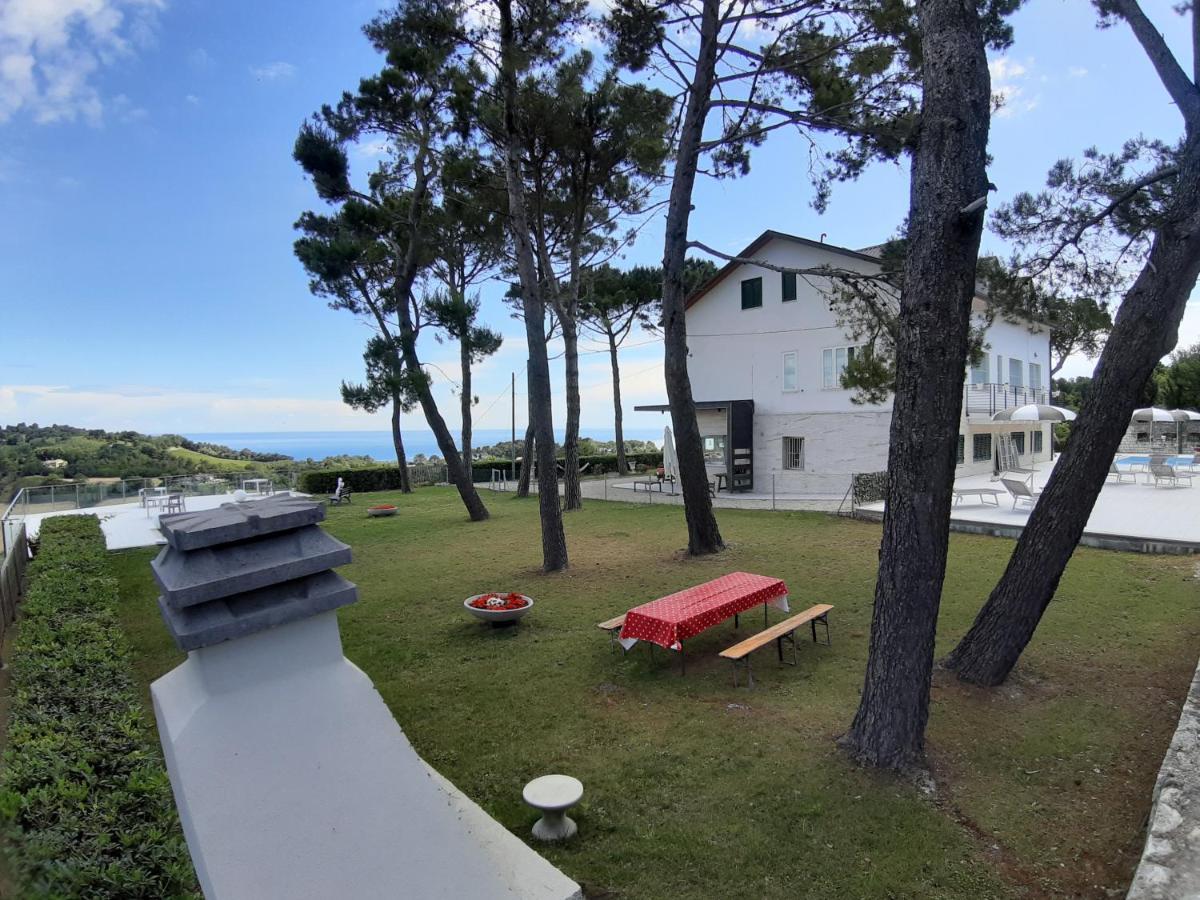 Villa De Ruschi Montacuto ภายนอก รูปภาพ