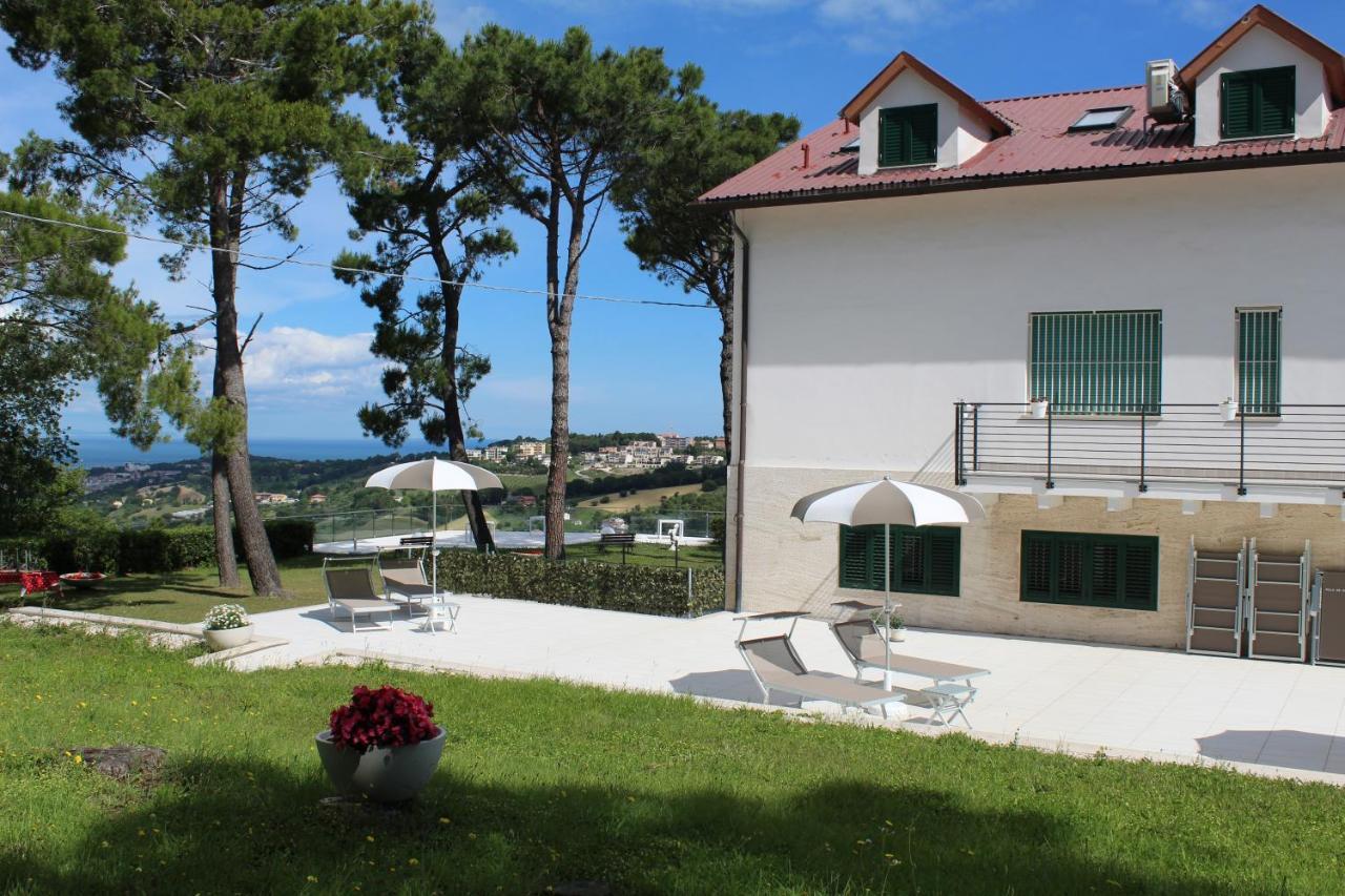 Villa De Ruschi Montacuto ภายนอก รูปภาพ