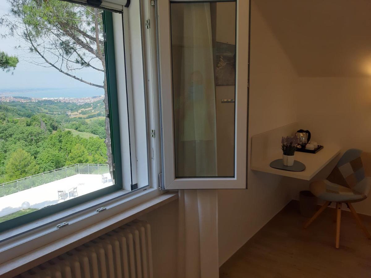 Villa De Ruschi Montacuto ภายนอก รูปภาพ