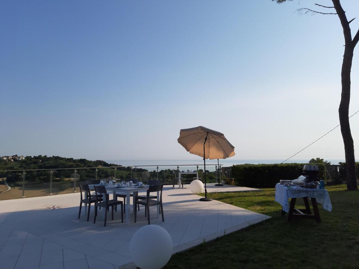 Villa De Ruschi Montacuto ภายนอก รูปภาพ