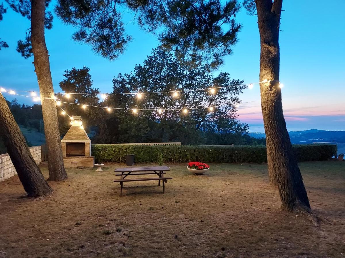 Villa De Ruschi Montacuto ภายนอก รูปภาพ